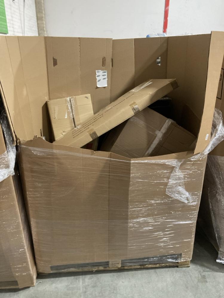 Lot 934  
            Chesterfield SR40 - Collection or Optional Delivery Available 

                
PALLET OF ASSORTED ITEMS TO INCLUDE XSHOT ZURU TOY GUN (LOCATION: SR42)