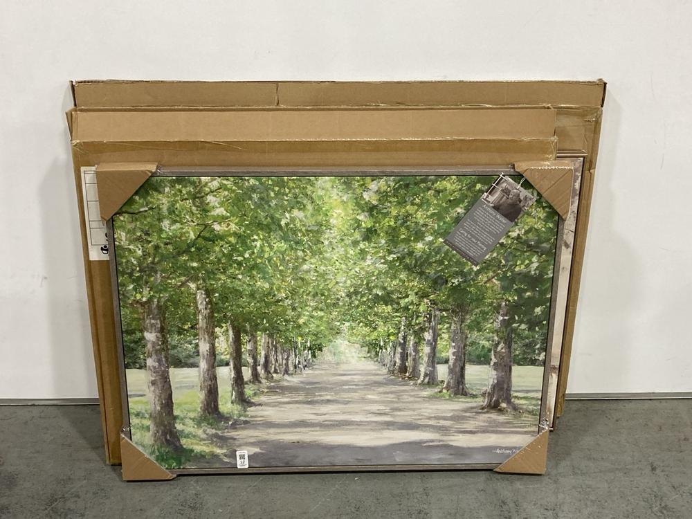 Lot 12  
            Chesterfield SR36 - Collection 

                
GILDED OAK FRAMED CANVAS 900X600MM - ITEM NO. 581918 - ORIGINAL RRP £119.95 TO IN...