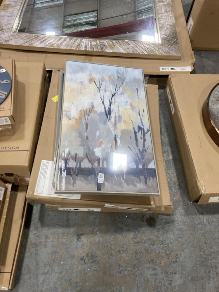 Lot 172  
            Chesterfield SR36 - Collection 

                
4 X ASSORTED ITEMS TO INCLUDE SILVER BIRCH BLUES FRAMED CANVAS 670X28X400MM - ITE...