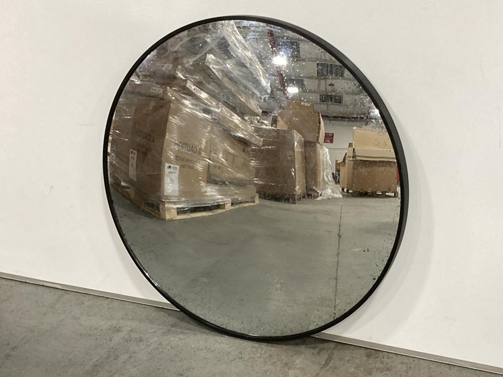 Lot 19  
            Chesterfield SR36 - Collection 

                
YARDLEY CONVEX ROUND MIRROR BLACK 800MM - ITEM NO. 567486 - ORIGINAL RRP £289.95 ...