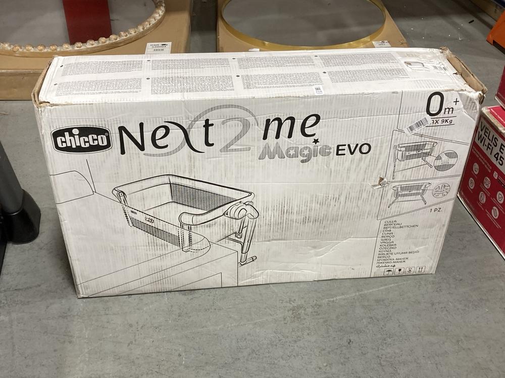 Lot 218  
            Chesterfield SR36 - Collection or Optional Delivery Available 

                
CHICCO NEXT 2 ME MAGIE EVO CRIB (LOCATION: SR36 A3)