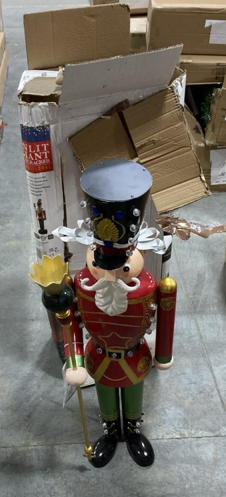 Lot 245  
            Chesterfield SR36 - Collection or Optional Delivery Available 

                
THREE KINGS INLIT GIANT NUTCRACKER (LOCATION: SR36 A2 )