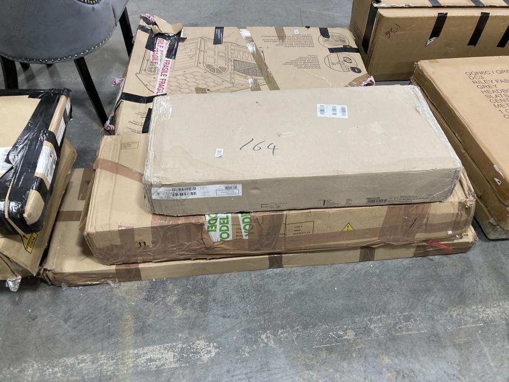 Lot 256  
            Chesterfield SR36 - Collection or Optional Delivery Available 

                
3 X ASSORTED ITEMS TO INCLUDE PANAMA 5 DRAWER CHEST IN BLACK - ORIGINAL RRP £139 ...