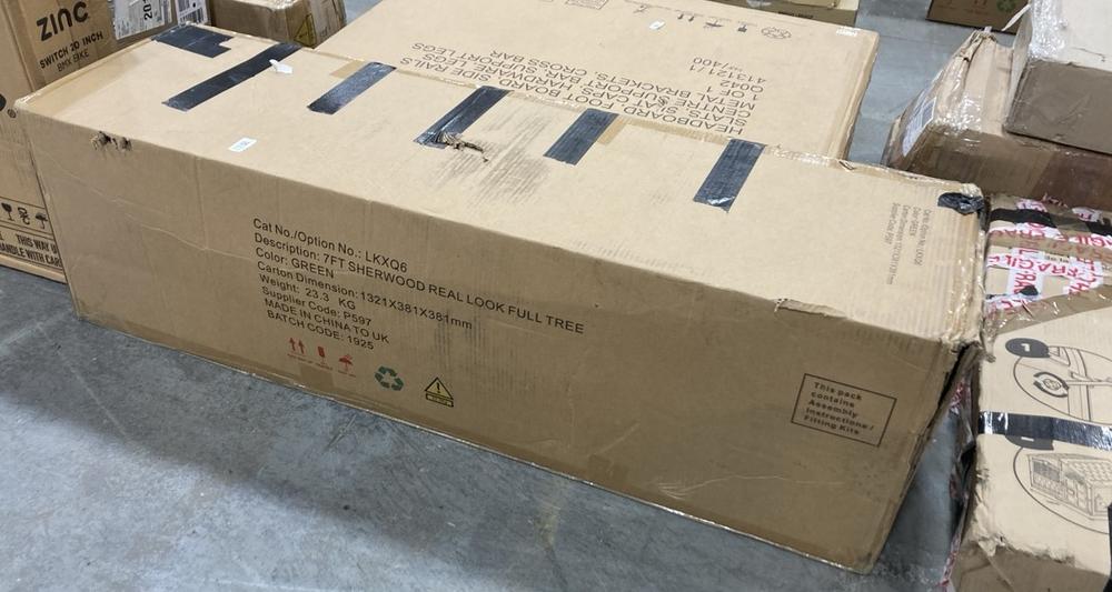 Lot 260  
            Chesterfield SR36 - Collection or Optional Delivery Available 

                
7FT SHERWOOD REAL LOOK FULL TREE IN GREEN (LOCATION: SR36 A2) (LKXQ6)