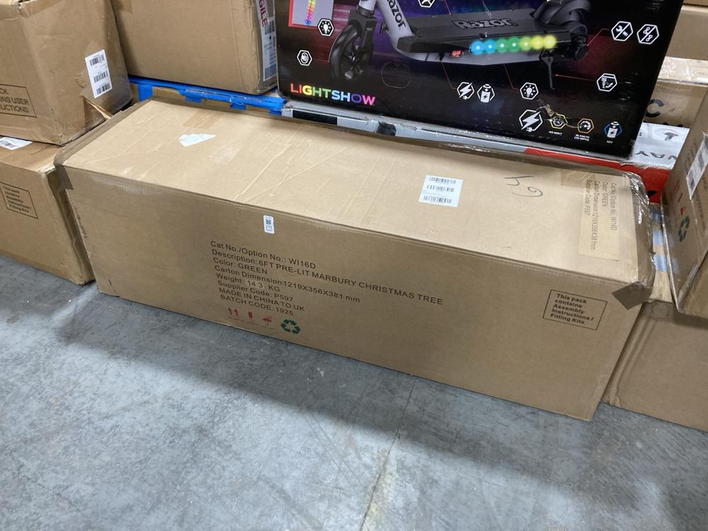 Lot 270  
            Chesterfield SR36 - Collection or Optional Delivery Available 

                
6FT PRE LIT MARBURY CHRISTMAS TREE IN GREEN - ORIGINAL RRP £220 (LOCATION: SR36 A...