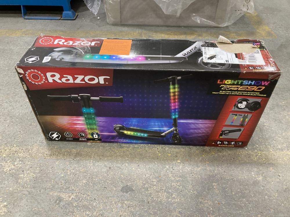 Lot 287  
            Chesterfield SR36 - Collection 

                
RAZOR LIGHTSHOW POWER CORE E90 ELECTRIC HUB MOTOR SCOOTER (COLLECTION ONLY) (LOCA...
