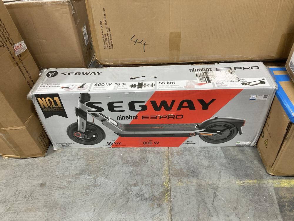 Lot 288  
            Chesterfield SR36 - Collection 

                
SEGWAY NINEBOT E3 PRO ELECTRIC SCOOTER IN BLACK (COLLECTION ONLY) (LOCATION: SR36...