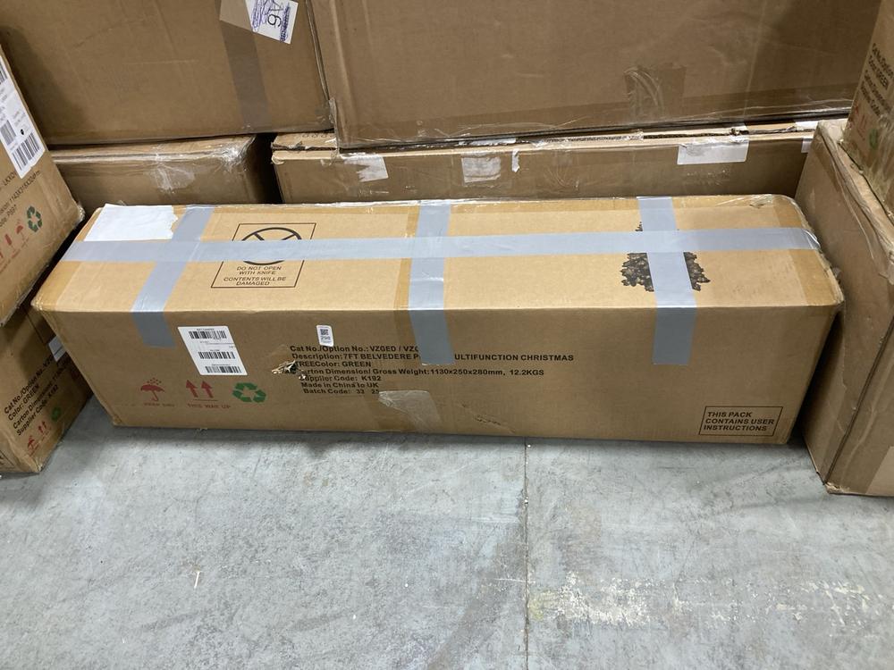 Lot 298  
            Chesterfield SR36 - Collection or Optional Delivery Available 

                
7FT BELVEDERE PRE LIT MULTI FUNCTION CHRISTMAS TREE IN GREEN (LOCATION: SR36 A2) ...