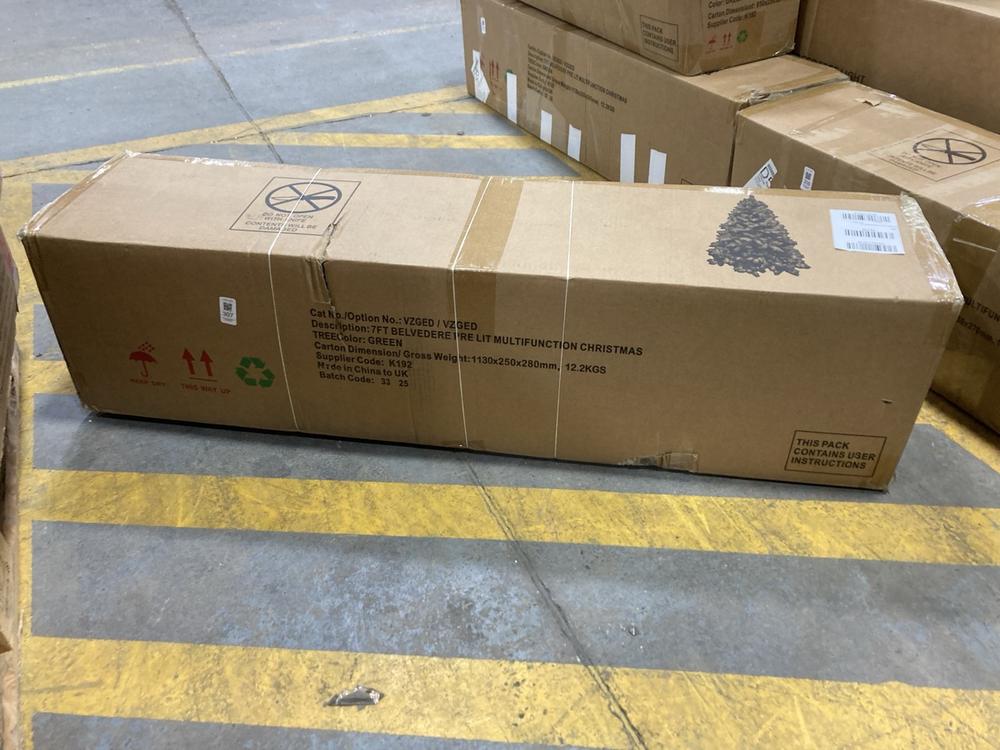 Lot 307  
            Chesterfield SR36 - Collection or Optional Delivery Available 

                
7FT BELVEDERE PRE LIT MULTI FUNCTION CHRISTMAS TREE IN GREEN (LOCATION: SR36 A2) ...