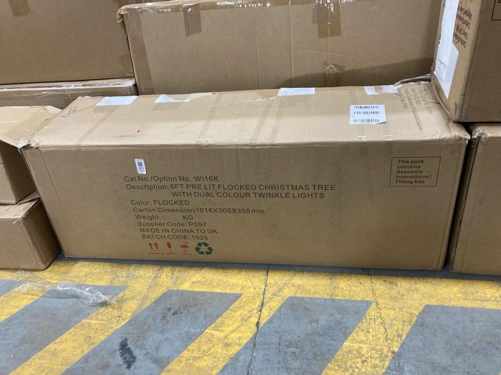 Lot 313  
            Chesterfield SR36 - Collection or Optional Delivery Available 

                
6FT PRE LIT FLOCKED CHRISTMAS TREE WITH DUAL COLOUR TWINKLE LIGHTS (LOCATION: SR3...