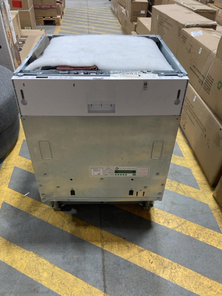Lot 320  
            Chesterfield SR36 - Collection or Optional Delivery Available 

                
INDESIT FULL SIZE FULLY INTEGRATED DISHWASHER - MODEL NO. DIO 3T131 FE UK - ORIGI...