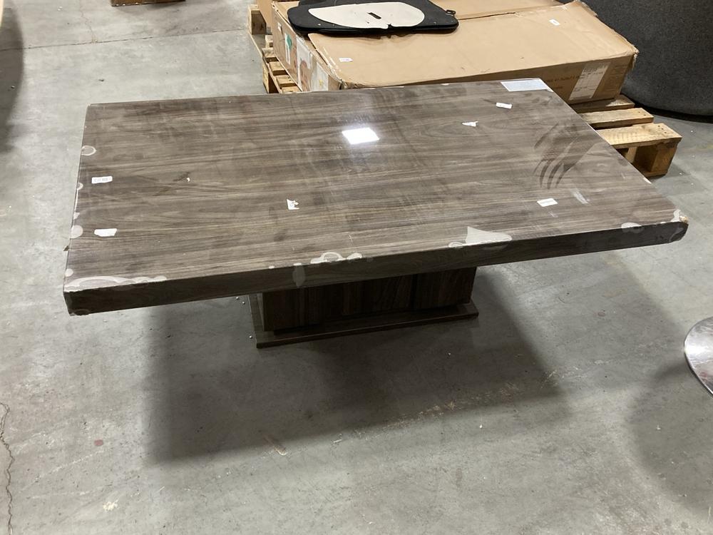 Lot 332  
            Chesterfield SR36 - Collection or Optional Delivery Available 

                
LARGE RECTANGULAR WOODEN COFFEE TABLE WITH PLASTIC COVERING ( DAMAGED ) (LOCATION...