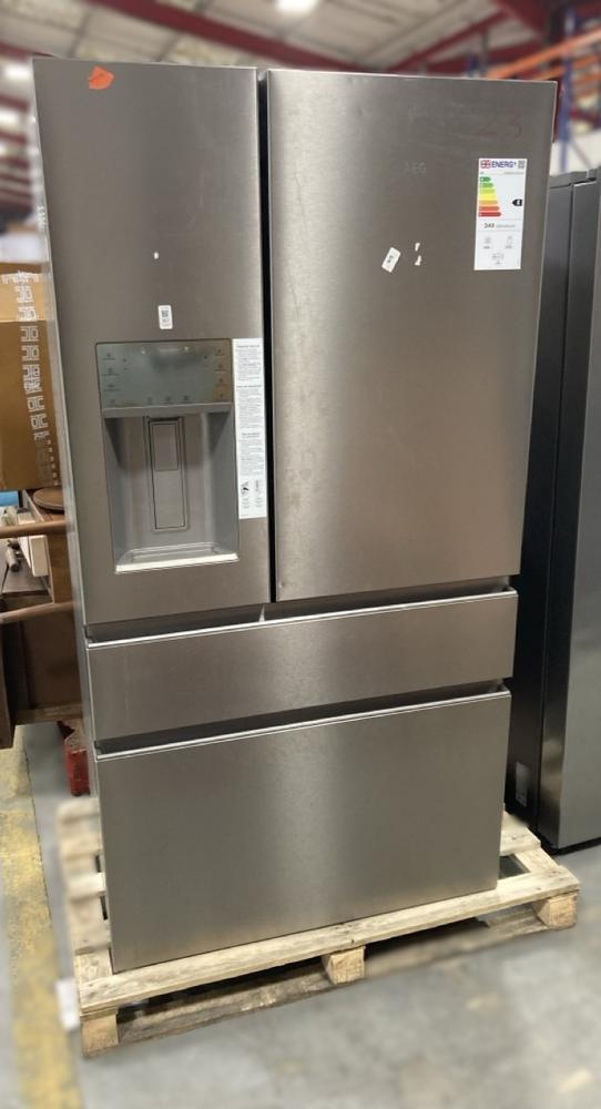 Lot 367  
            Chesterfield SR36 - Collection or Optional Delivery Available 

                
AEG 9000 MULTI-SWITCH FRIDGE FREEZER IN SILVER - MODEL NO. RMB954E9VX - ORIGINAL ...