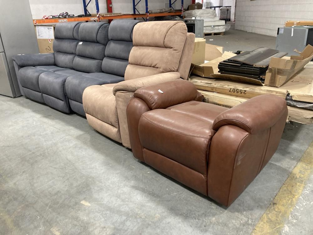 Lot 379  
            Chesterfield SR36 - Collection or Optional Delivery Available 

                
ASSORTED LA-Z-BOY SOFA PARTS TO INCLUDE LA-Z-BOY POWER RECLINER ARMCHAIR IN BUTTE...