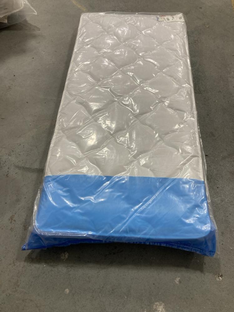 Lot 399  
            Chesterfield SR36 - Collection or Optional Delivery Available 

                
90 X 190 CM MATTRESS IN WHITE (LOCATION: SR36 B1)
