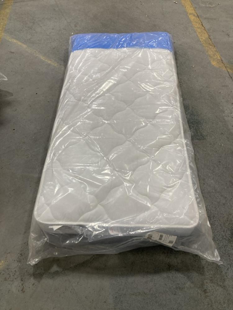 Lot 401  
            Chesterfield SR36 - Collection or Optional Delivery Available 

                
90 X 190 CM MATTRESS IN WHITE (LOCATION: SR36 B1)