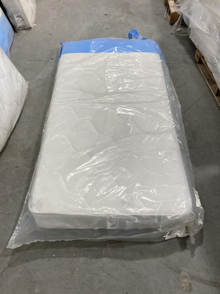 Lot 407  
            Chesterfield SR36 - Collection or Optional Delivery Available 

                
90 X 190 CM MATTRESS IN WHITE (LOCATION: SR36 B1)