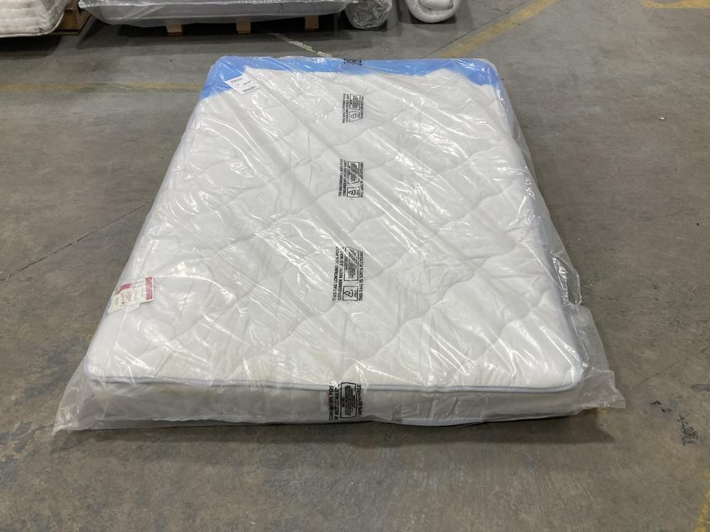 Lot 426  
            Chesterfield SR36 - Collection or Optional Delivery Available 

                
135 X 190 CM MATTRESS IN WHITE / BLACK (LOCATION: SR36 B1)