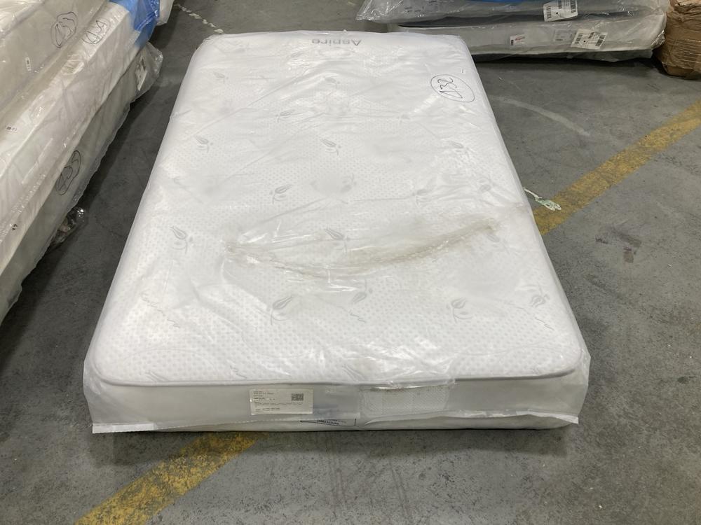 Lot 432  
            Chesterfield SR36 - Collection or Optional Delivery Available 

                
120 X 190 CM MATTRESS IN WHITE (LOCATION: SR36 B1)