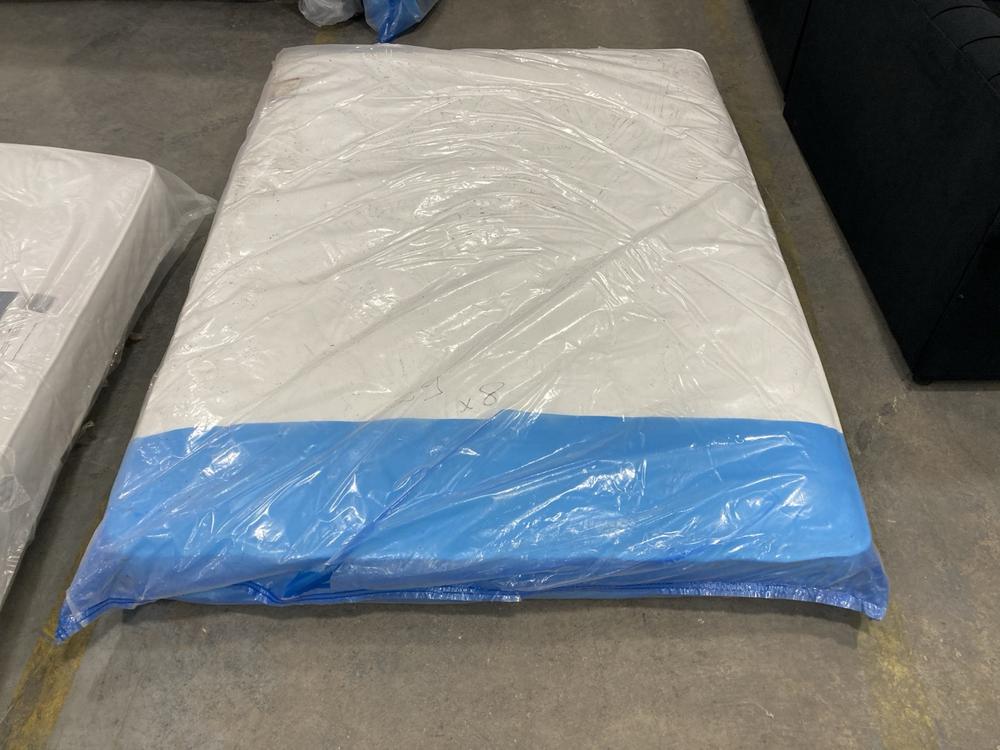 Lot 448  
            Chesterfield SR36 - Collection or Optional Delivery Available 

                
150 X 200 CM MATTRESS IN WHITE (LOCATION: SR36 B1)