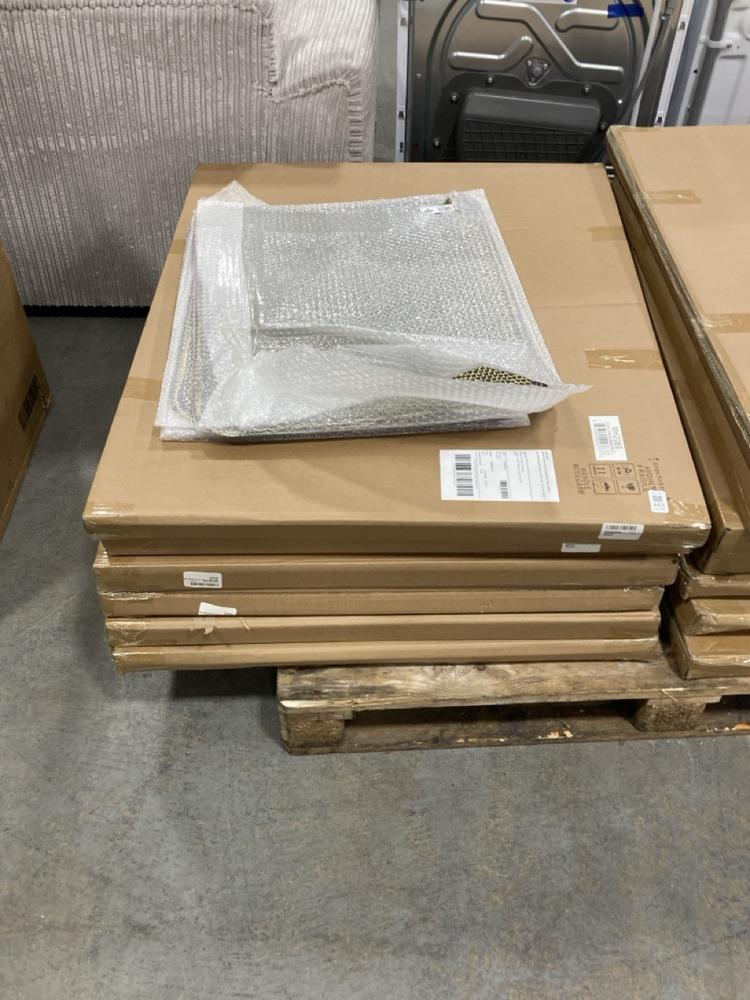 Lot 463  
            Chesterfield SR36 - Collection 

                
6 X DESIGN TOSCANO STATIC STRIPES SCULPTURAL ZEBRA WALL FRIEZE - ORIGINAL RRP £60...