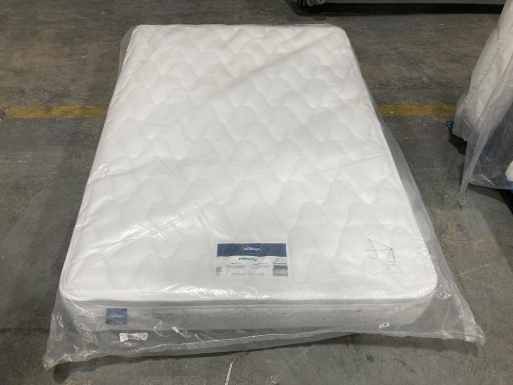 Lot 479  
            Chesterfield SR36 - Collection or Optional Delivery Available 

                
135 X 190CM MATTRESS IN WHITE WITH MATTRESS TOPPER (LOCATION: SR36 B1)