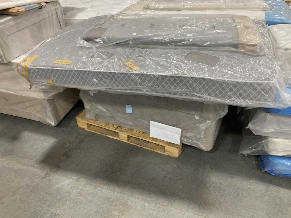 Lot 483  
            Chesterfield SR36 - Collection or Optional Delivery Available 

                
PALLET OF ASSORTED PARTS TO INCLUDE HEADBOARD IN GREY (LOCATION: SR36 B1)
