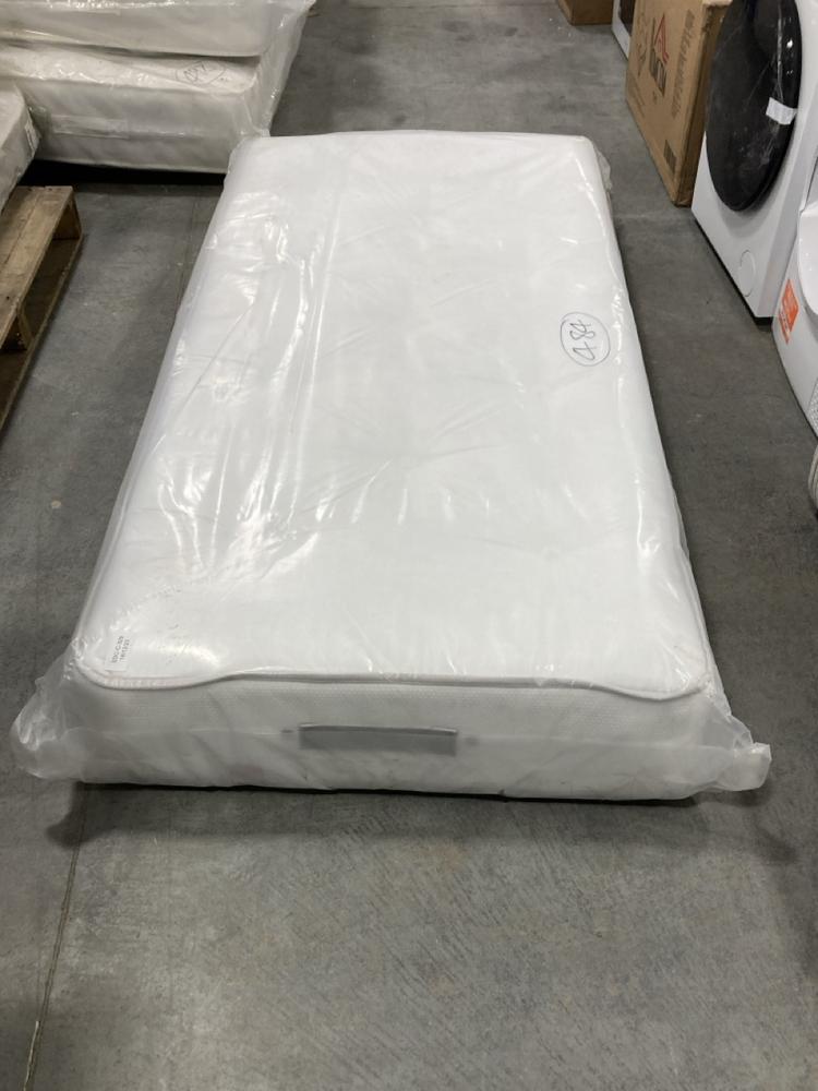 Lot 484  
            Chesterfield SR36 - Collection or Optional Delivery Available 

                
90 X 190 CM MATTRESS IN WHITE (LOCATION: SR36 B1)
