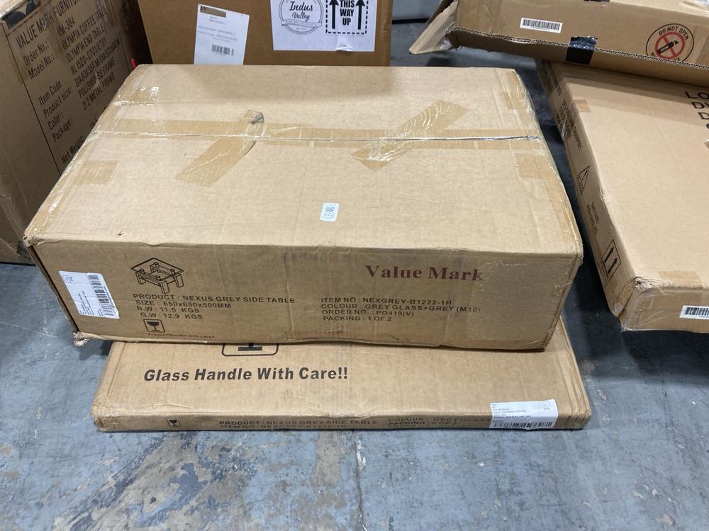 Lot 522  
            Chesterfield SR36 - Collection 

                
DFS GLASS GREY SIDE TABLE 650X650X500MM (COLLECTION ONLY ) (BBDR1442IDY) (LOCATIO...