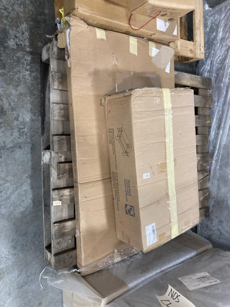 Lot 573  
            Chesterfield SR36 - Collection 

                
DFS COFFEE TABLE IN CLEAR KHAKI SONOMA OAK (COLLECTION ONLY) (LOCATION: SR36 B4)