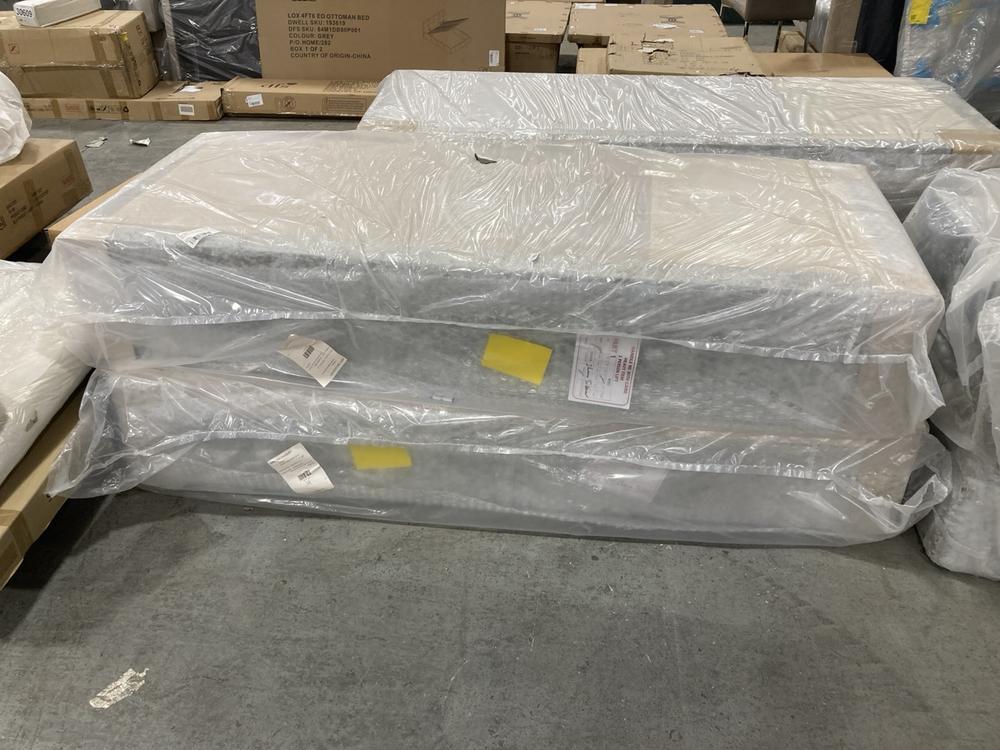 Lot 580  
            Chesterfield SR36 - Collection or Optional Delivery Available 

                
DFS SUPER KING OTTOMAN BED BASE IN SILVER (D1D5A011101) (LOCATION: SR36 B4)