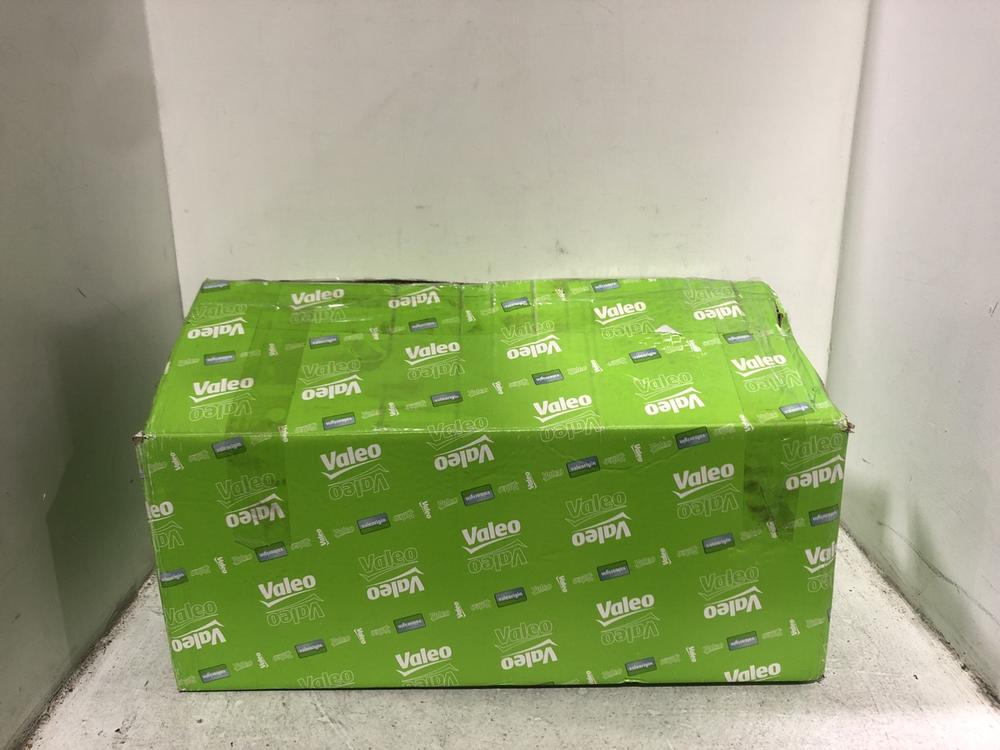 Lot 1114  
            Chesterfield SR45 - Parcel Delivery Only 

                
VALEO LEFT HEADLIGHT 088741 (LOCATION: J10) - Image 4