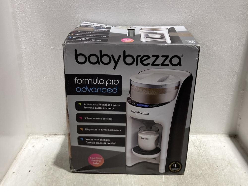 Lot 1139  
            Chesterfield SR45 - Parcel Delivery Only 

                
BABY BREZZA FORMULA PRO ADVANCED ORIGINAL RRP £249 (LOCATION: K1)