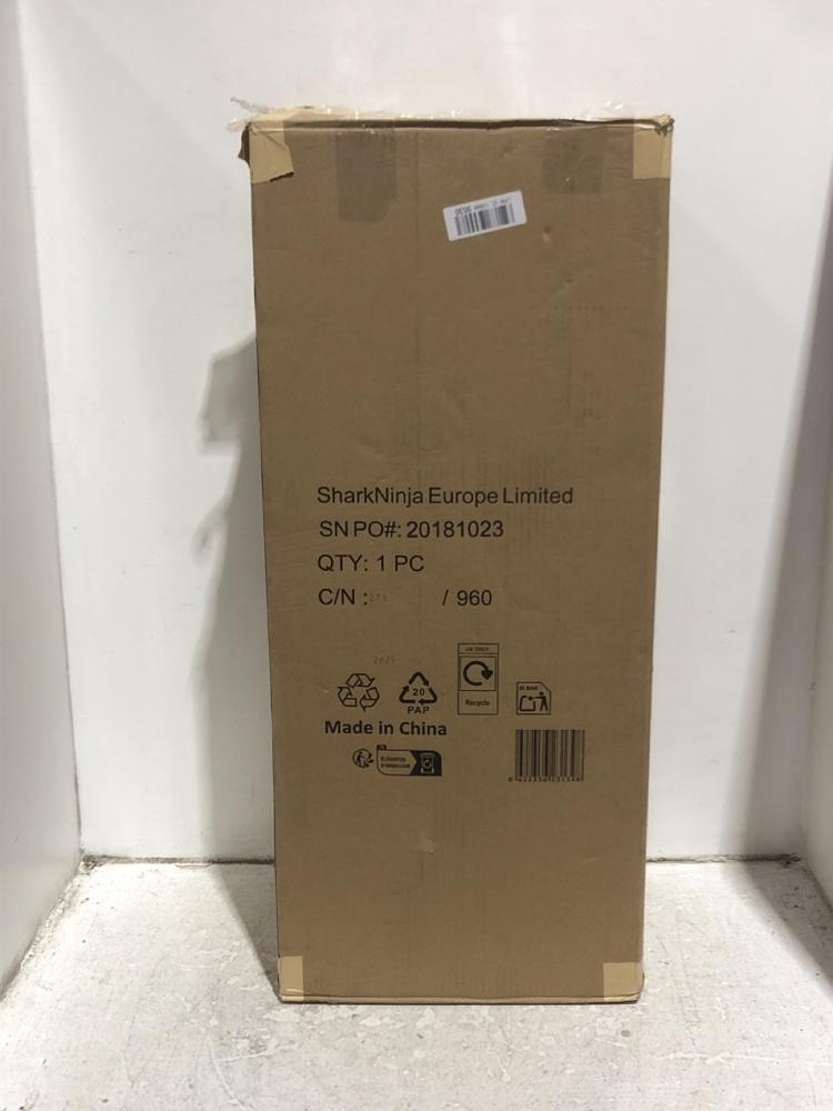 Lot 1183  
            Chesterfield SR45 - Parcel Delivery Only 

                
SHARK POWERED LIFT AWAY PET MODEL ANTI HAIR WRAP NZ801UKT ORIGINAL RRP £299 (LOCA...