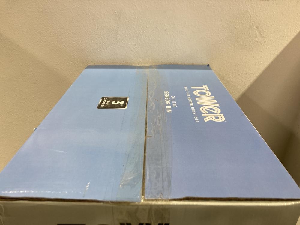 Lot 1198  
            Chesterfield SR45 - Parcel Delivery Only 

                
TOWER 50 LITRE SENSOR BIN (LOCATION: K4) - Image 4