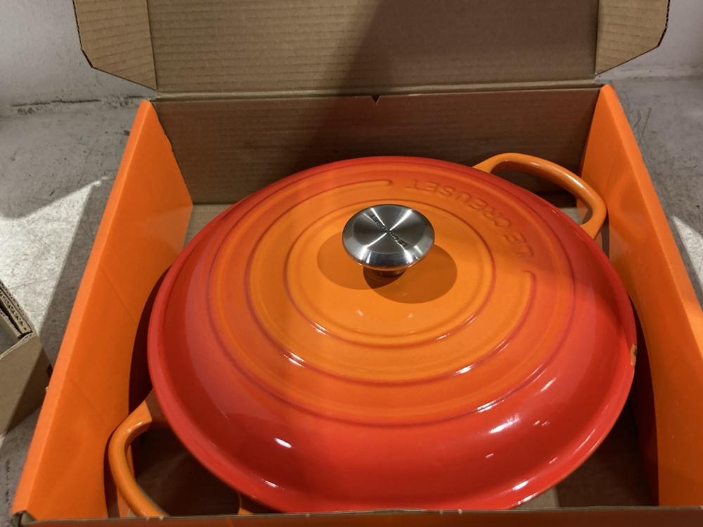 Lot 1199  
            Chesterfield SR45 - Parcel Delivery Only 

                
LE CREUSET ENAMELED CAST IRON ROUND CASSEROLE /DUTCH OVEN (LOCATION: K4) - Image 4
