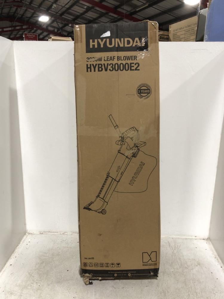 Lot 172  
            Chesterfield SR45 - Parcel Delivery Only 

                
HYUNDAI 3000W LEAF BLOWER HYBV3000E2 (LOCATION: G5)