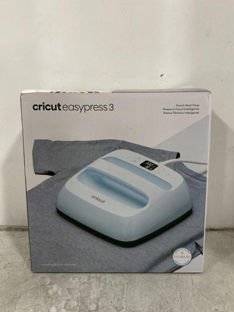 Lot 184  
            Chesterfield SR45 - Parcel Delivery Only 

                
CRICUT EASY PRESS 3 SMART HEAT PRESS (LOCATION: G6)