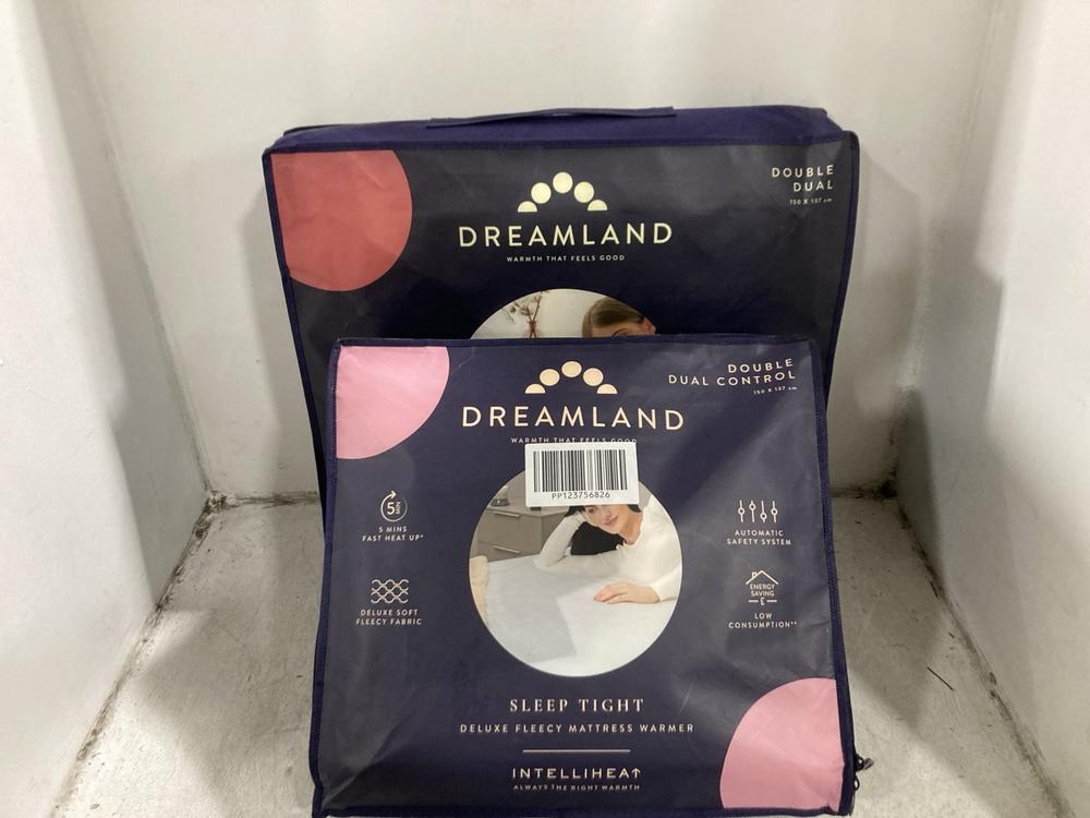 Lot 198  
            Chesterfield SR45 - Parcel Delivery Only 

                
DREAMLAND SLEEP TIGHT DELUXE FLEECY MATTRESS WARMER TO INCLUDE DREAMLAND COSY DRE...