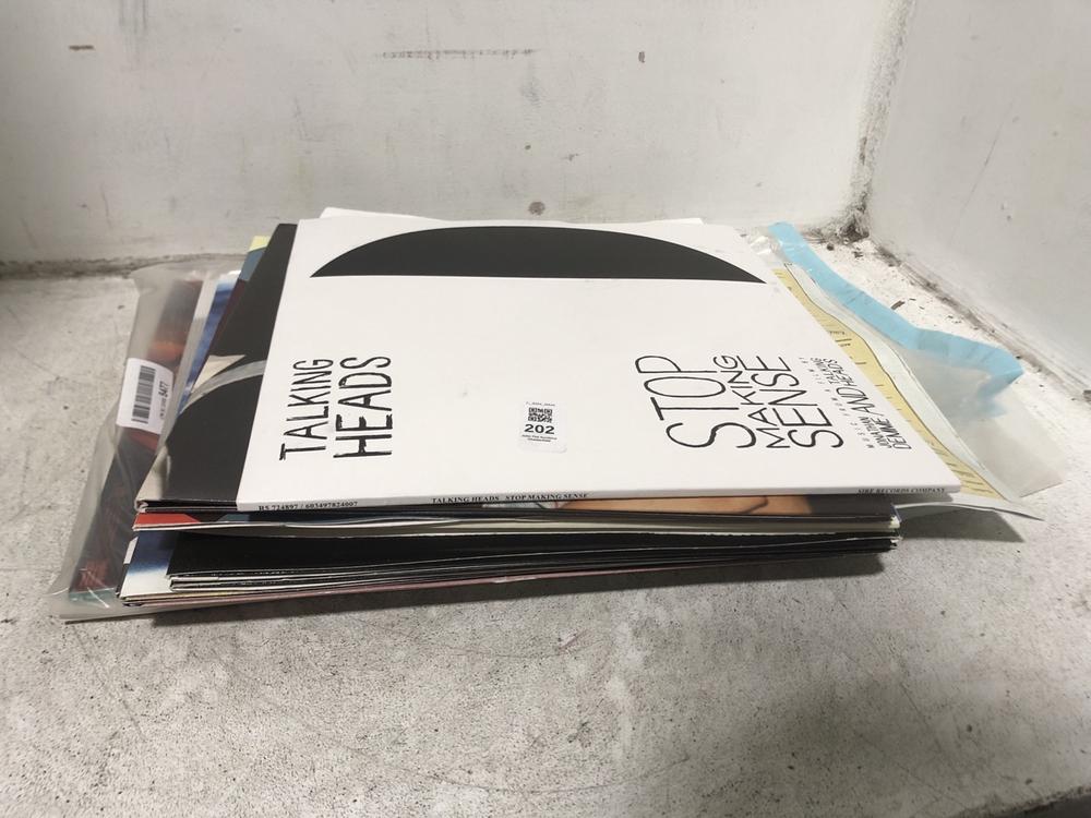 Lot 202  
            Chesterfield SR45 - Parcel Delivery Only 

                
9X ASSORTED VINYL MEET THE BEATLES THE FIRST ALBUM BY ENGLAND PHENOMENAL POP COMB...