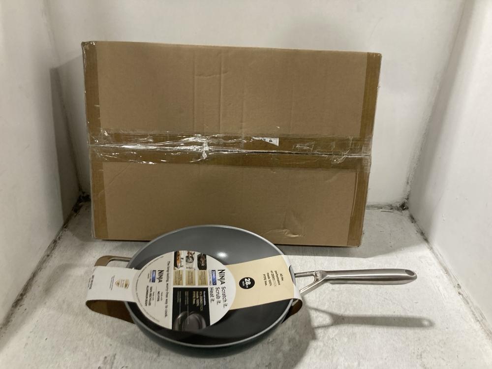 Lot 219  
            Chesterfield SR45 - Parcel Delivery Only 

                
NINJA ZERO STICK CERAMIC PRO 28CM WOK TO INCLUDE NINJA ZERO STICK CERAMIC 32CM FR...