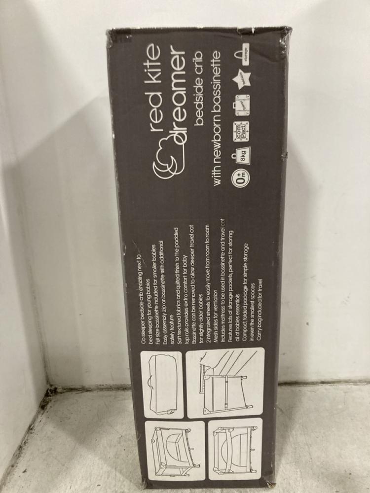 Lot 285  
            Chesterfield SR45 - Parcel Delivery Only 

                
RED KITE DREAMER BEDSIDE CRIB WITH NEWBORN BASSINET (LOCATION: G10)