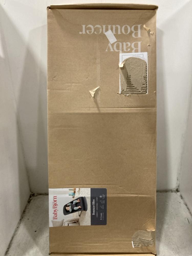Lot 290  
            Chesterfield SR45 - Parcel Delivery Only 

                
BABYBJORN BOUNCER BLISS (LOCATION: G10)