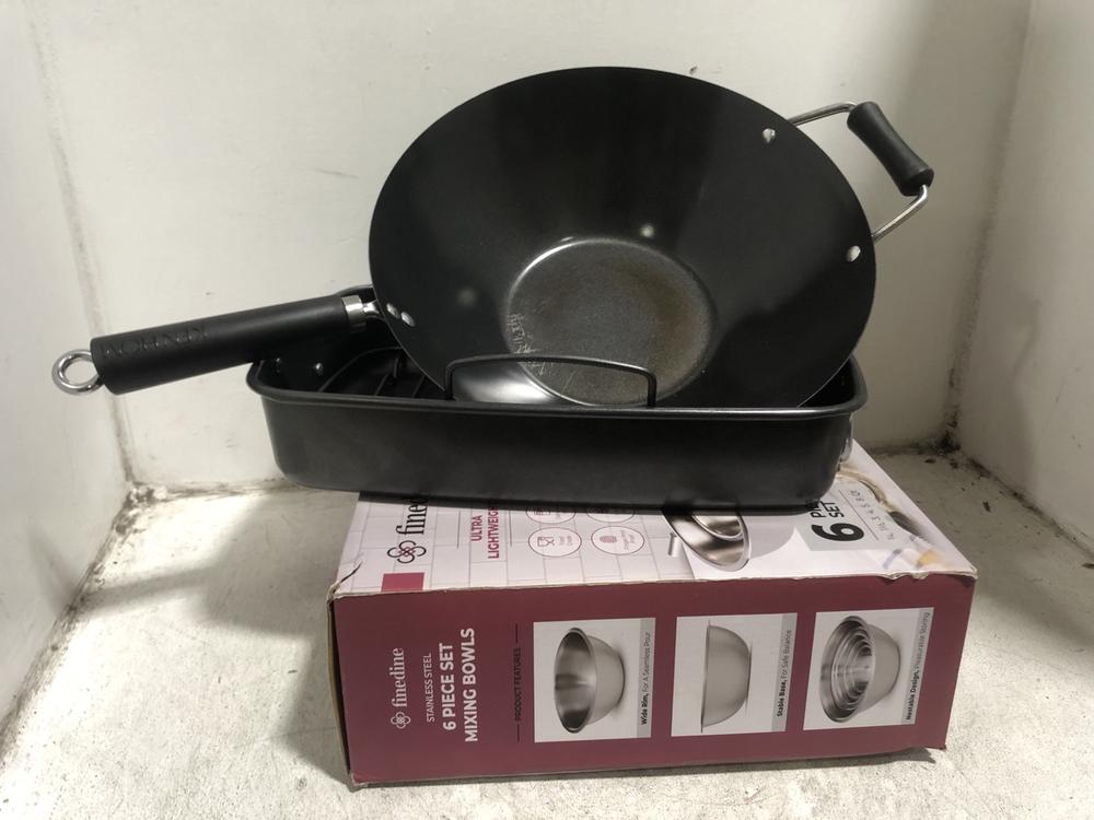 Lot 392  
            Chesterfield SR45 - Parcel Delivery Only 

                
3 X ASSORTED ITEMS TO INCLUDE FINE DINE MIXING BOWLS (LOCATION: H4)