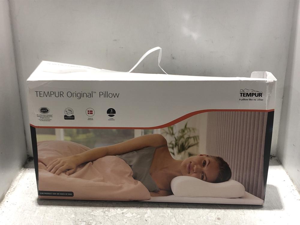 Lot 39  
            Chesterfield SR45 - Parcel Delivery Only 

                
TEMPUR ORIGINAL PILLOW-SIZE QUEEN LARGE ORIGINAL RRP £159 (LOCATION: L15)