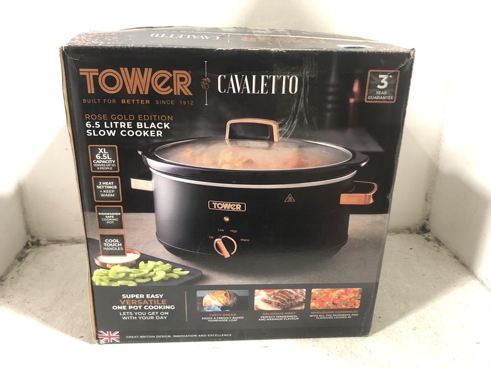 Lot 421  
            Chesterfield SR45 - Parcel Delivery Only 

                
TOWER 6.5L BLACK SLOW COOKER ROSE GOLD EDITION (LOCATION: H5)
