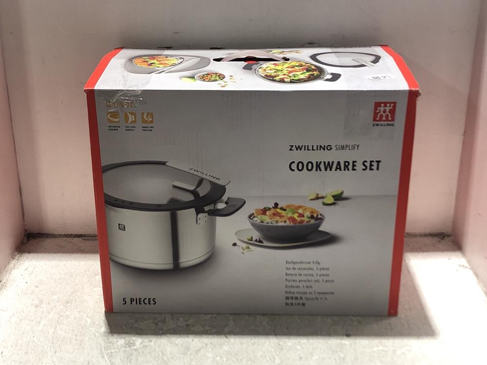 Lot 42  
            Chesterfield SR45 - Parcel Delivery Only 

                
ZWILLING SIMPLIFY 5-PIECE COOKWARE SET ORIGINAL RRP £349 (LOCATION: L15)