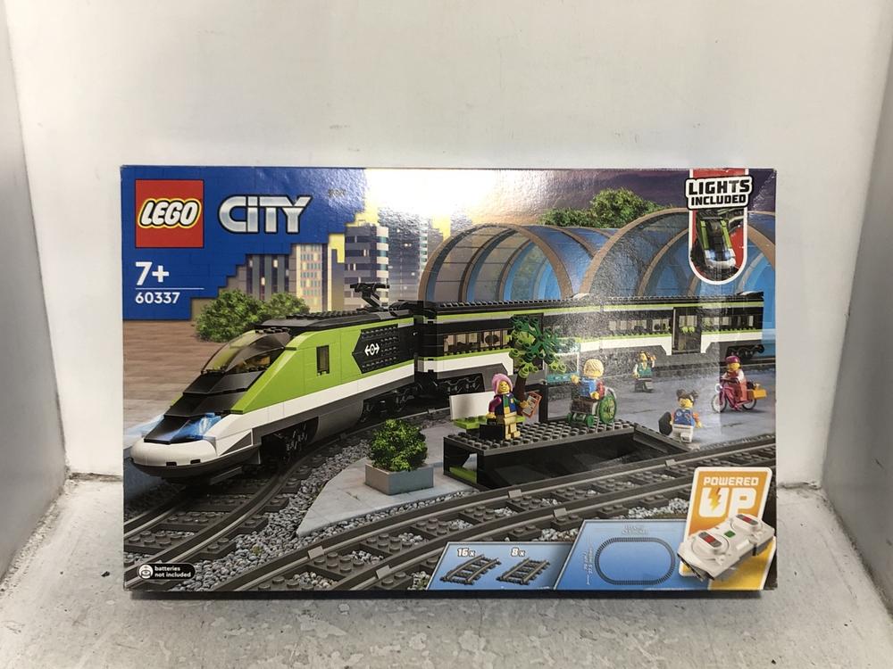 Lot 454  
            Chesterfield SR45 - Parcel Delivery Only 

                
LEGO LEGO CITY TRAIN 60337 (LOCATION: H6)