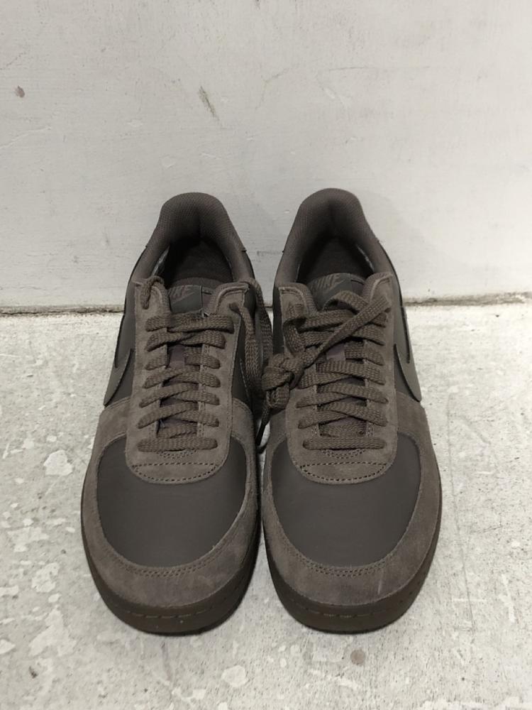 Lot 495  
            Chesterfield SR45 - Parcel Delivery Only 

                
NIKE FIELD GENERAL SUEDE TRAINERS IN BROWN SIZE 12 (LOCATION: H8)