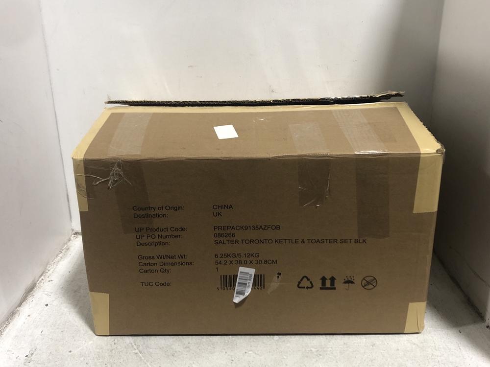 Lot 519  
            Chesterfield SR45 - Parcel Delivery Only 

                
SALTER TORONTO KETTLE AND TOASTER SET (LOCATION: H9)